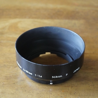 ニコン(Nikon)のニッコール5.8cmF1.4用メタルフード 小Fマーク入り(レンズ(単焦点))