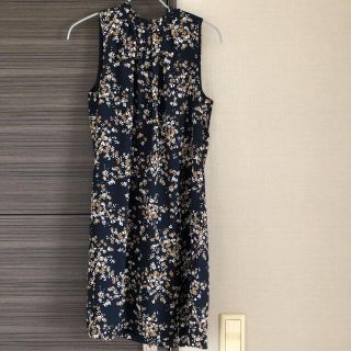 エイチアンドエム(H&M)のH&M ワンピース　チュニック　ノースリーブ  花柄　上品　ブラック　S(チュニック)