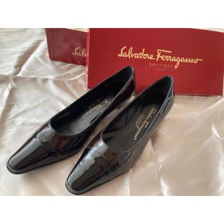 サルヴァトーレフェラガモ(Salvatore Ferragamo)の美品！サルヴァトーレフェラガモ(ハイヒール/パンプス)