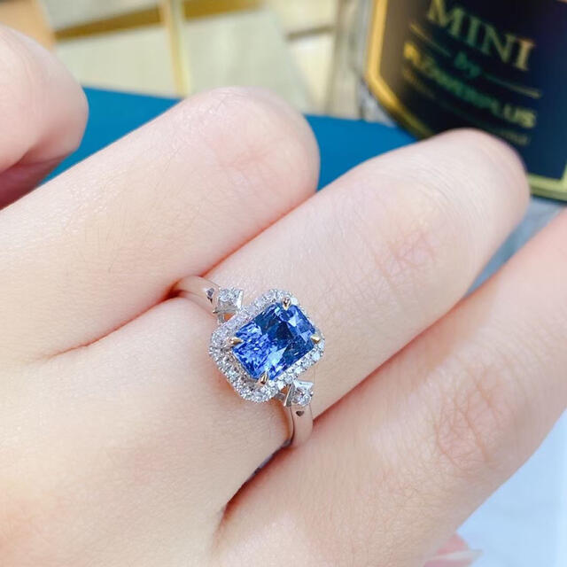 超人気の 天然 ブルーサファイア ダイヤ リング1.69ct k18 ¥ リング