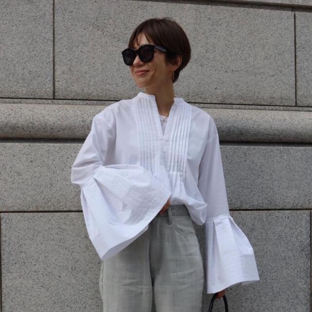 tulip sleeve blouse ホワイト - シャツ/ブラウス(長袖/七分)