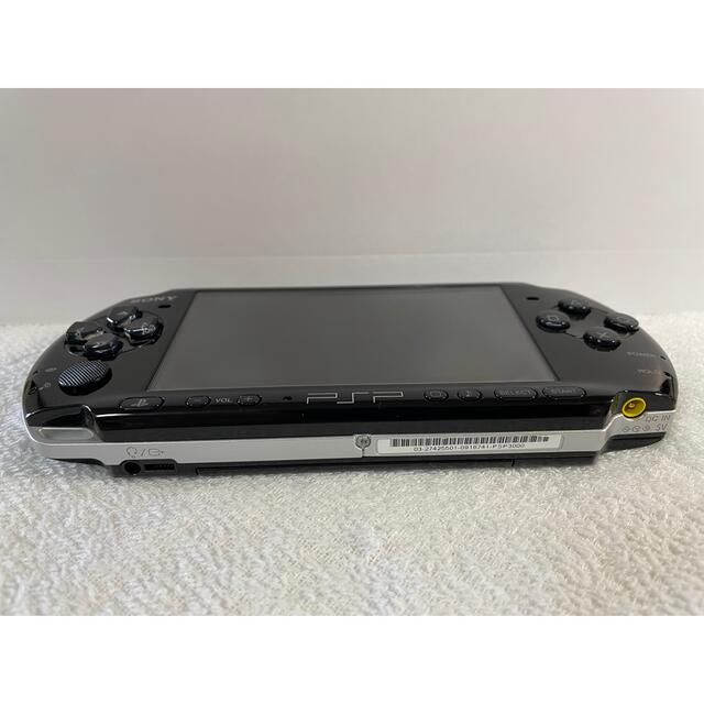 PlayStation Portable(プレイステーションポータブル)のPSP-3000  ピアノブラック エンタメ/ホビーのゲームソフト/ゲーム機本体(携帯用ゲーム機本体)の商品写真