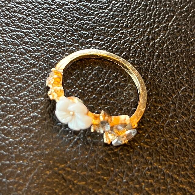 花のゴールドリング レディースのアクセサリー(リング(指輪))の商品写真