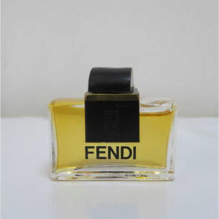 フェンディ 香水の通販 100点以上 | FENDIのコスメ/美容を買うならラクマ