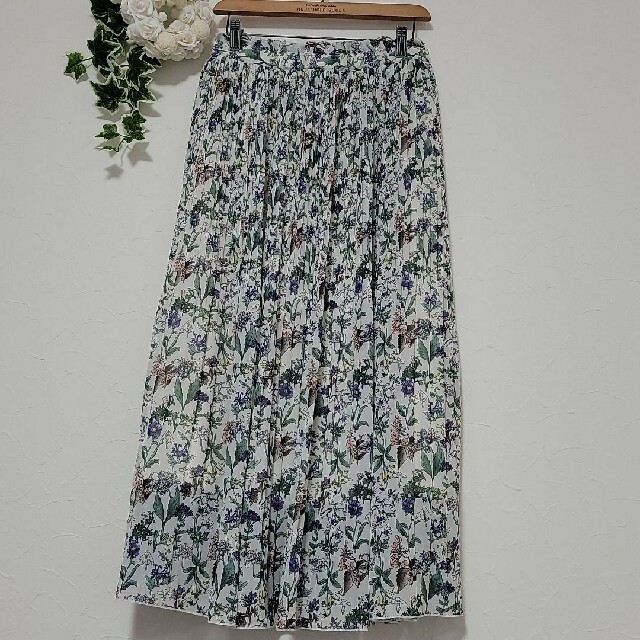 3can4on(サンカンシオン)のサンカンシオン ロングスカート ボタニカル柄 花柄 Mサイズ レディースのスカート(ロングスカート)の商品写真