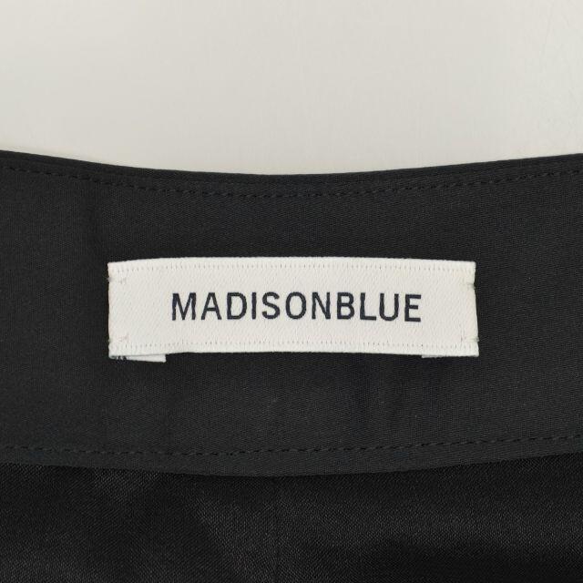 【MADISON BLUE】サテンタックショートパンツ 3