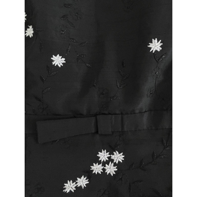 TOCCA シャンタン　花柄刺繍ブラックワンピース 3