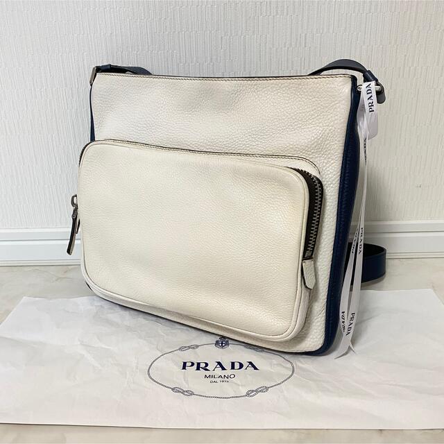 正規品　本物　PRADA  プラダ　バッグ