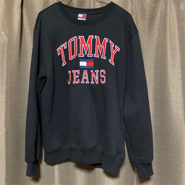 TOMMY(トミー)の【TOMMY】スウェット　トレーナー　BLACK レディースのトップス(トレーナー/スウェット)の商品写真