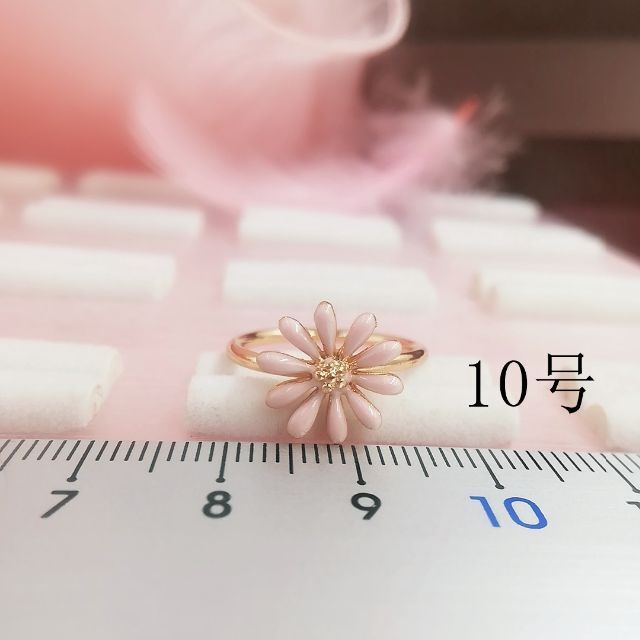 tt10023閉店セールリング10号リング可愛い花モチーフファッションリング レディースのアクセサリー(リング(指輪))の商品写真