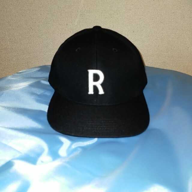 Ron Herman(ロンハーマン)の新品未使用 ロンハーマン RHC  6パネル スナップバックキャップ/ ブラック メンズの帽子(キャップ)の商品写真