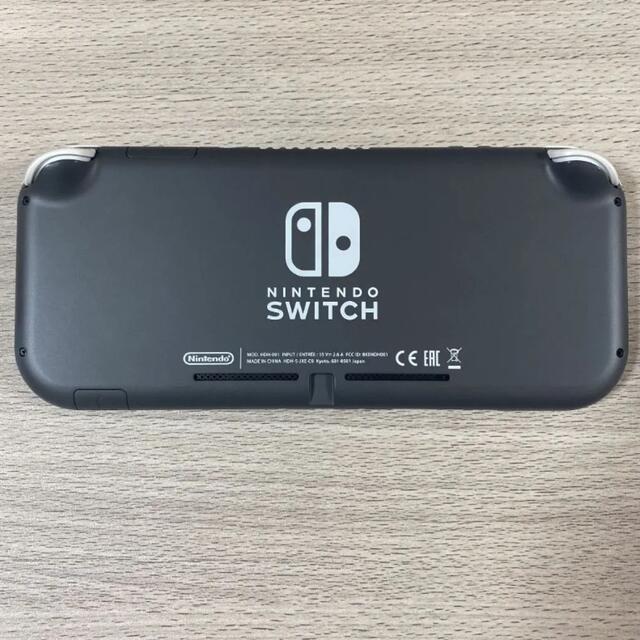 Nintendo Switch(ニンテンドースイッチ)のNINTENDO SWITCH LITE グレー エンタメ/ホビーのゲームソフト/ゲーム機本体(携帯用ゲーム機本体)の商品写真