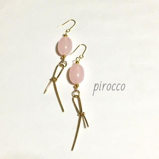 数量限定！桜ピンク×ゴールド結びモチーフピアス(ピアス)