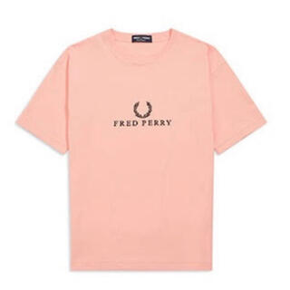 フレッドペリー(FRED PERRY)のフレッド ペリー　フロント ロゴ Tシャツ ピンク(Tシャツ(半袖/袖なし))