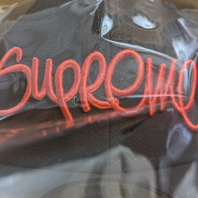 Supreme(シュプリーム)のSupreme Handstyle New Era 5/8 Navy メンズの帽子(キャップ)の商品写真