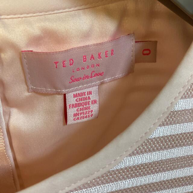 TED BAKER(テッドベイカー)のTED BAKER ショートトップス レディースのトップス(カットソー(半袖/袖なし))の商品写真