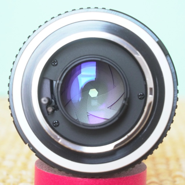KONICA MINOLTA(コニカミノルタ)のミノルタ MC ROKKOR-PF 50mm F1.7 オールドレンズ #173 スマホ/家電/カメラのカメラ(レンズ(単焦点))の商品写真