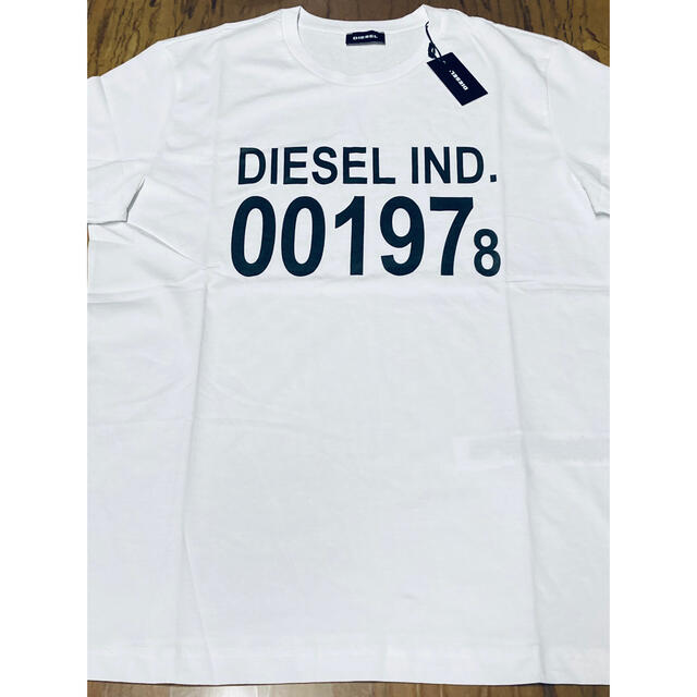 DIESEL(ディーゼル)のDIESEL  新品未使用　Mサイズ　Tシャツ　カットソー　半袖　白　ディーゼル メンズのトップス(Tシャツ/カットソー(半袖/袖なし))の商品写真