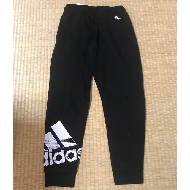 adidas(アディダス)の新品　アディダス　パンツ　130 キッズ/ベビー/マタニティのキッズ服男の子用(90cm~)(パンツ/スパッツ)の商品写真