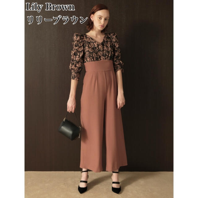 【Lily Brown】リリーブラウン フラワー刺繍ロンパース ワンピースドレス