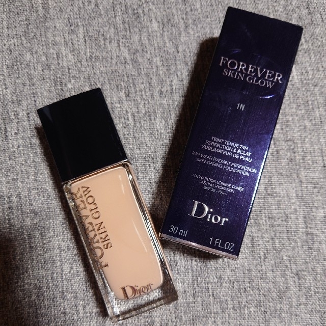 Dior(ディオール)のDior ディオールスキン フォーエバーフルイドグロウ コスメ/美容のベースメイク/化粧品(ファンデーション)の商品写真