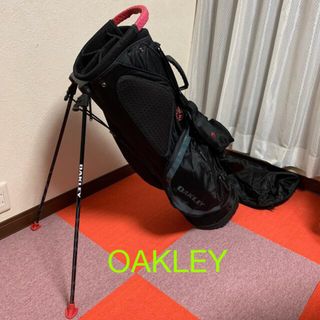 オークリー(Oakley)のOAKLEY スタンド式軽量キャディバッグ 渋くカッコ良い‼️BLACK(バッグ)