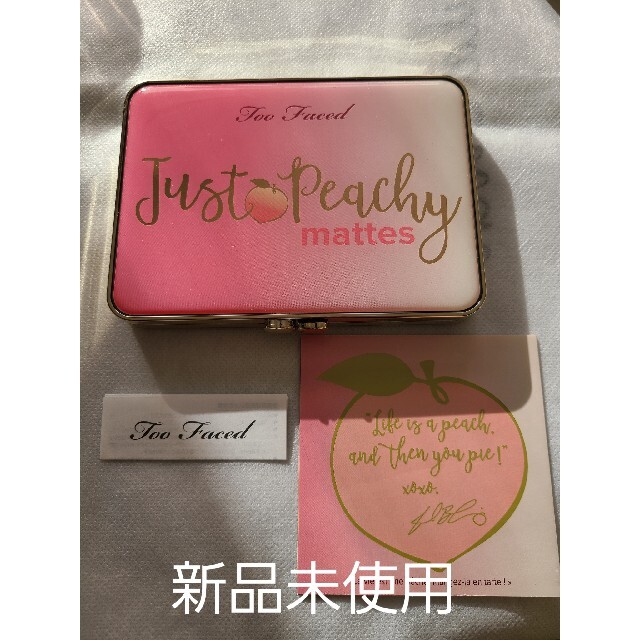 Too Faced(トゥフェイス)のトゥーフェイスド ジャスト ピーチィ ベルベット マット アイシャドウ パレット コスメ/美容のベースメイク/化粧品(アイシャドウ)の商品写真