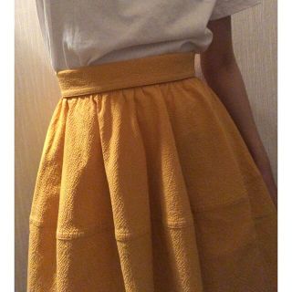 カルヴェン(CARVEN)のCARVEN yellow skirt💛(ひざ丈スカート)