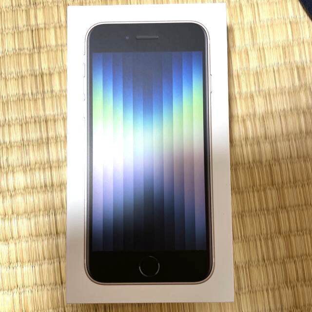 iPhoneSE3 64GBスマートフォン本体