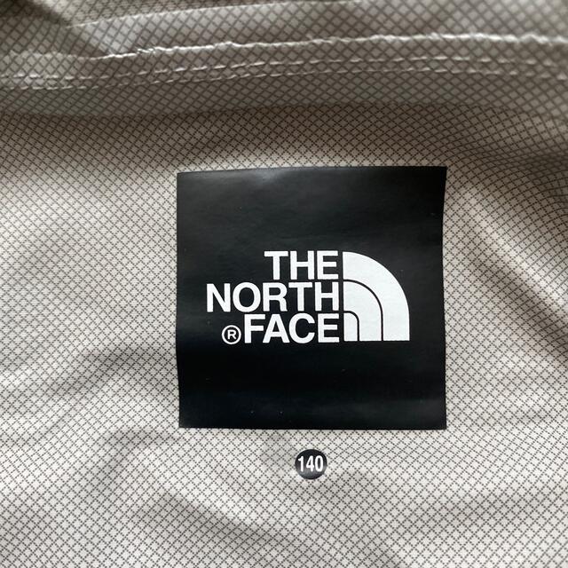 THE NORTH FACE(ザノースフェイス)のthe north face ジャケット　140 キッズ/ベビー/マタニティのキッズ服女の子用(90cm~)(ジャケット/上着)の商品写真