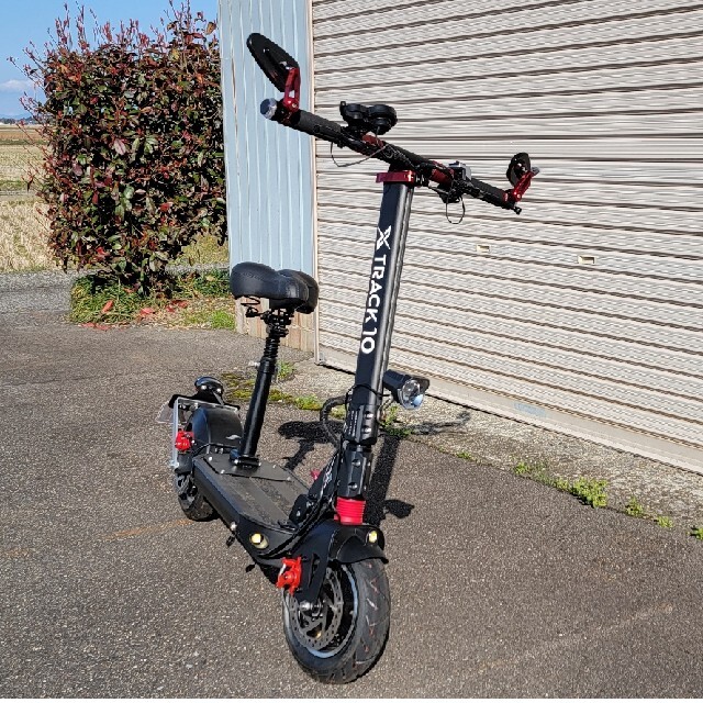 季節のおすすめ商品 電動キックボード X-TRACK10 原付2種登録済み