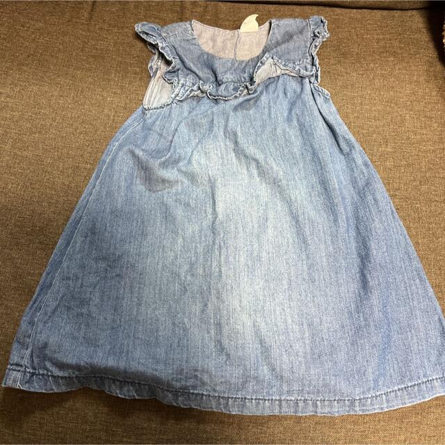 H&M(エイチアンドエム)のノースリーブ　デニムワンピース キッズ/ベビー/マタニティのキッズ服女の子用(90cm~)(ワンピース)の商品写真