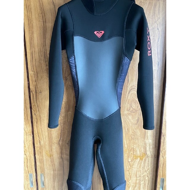 Roxy(ロキシー)のROXY　レディース　ウェットスーツ スポーツ/アウトドアのスポーツ/アウトドア その他(サーフィン)の商品写真