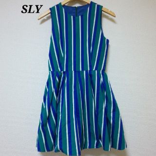 スライ(SLY)の【極美品‼️】SLY スライ ワンピース ノースリーブ(ひざ丈ワンピース)