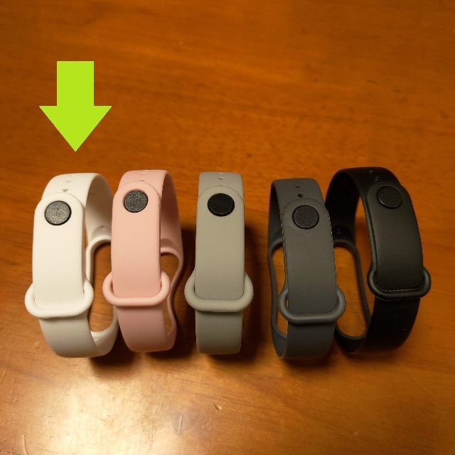 シャオミ Xiaomi Mi Band 5/6 交換用バンド（白） メンズの時計(ラバーベルト)の商品写真