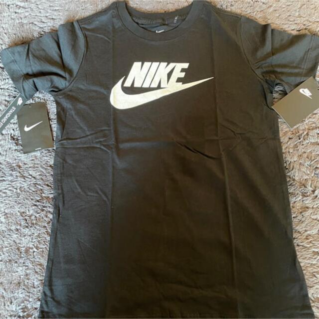 新品未使用タグ付きNIKE ナイキ Tシャツ