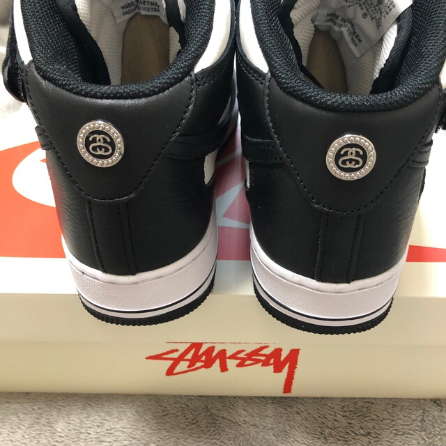 激安の注文 Stussy × Nike Air Force 1 Mid 27.5