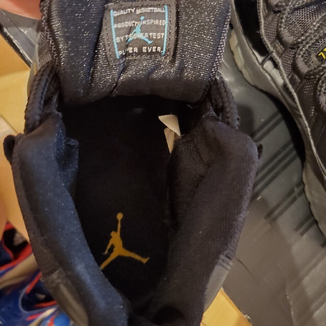 NIKE AIRJORDAN 11 ジョーダン ブラック ガンマブルー　箱あり