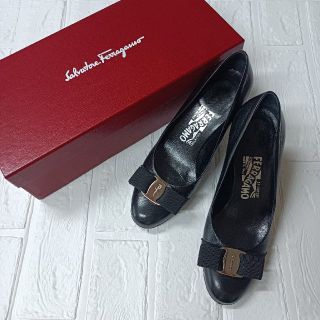 サルヴァトーレフェラガモ(Salvatore Ferragamo)のフェラガモ　パンプス(ハイヒール/パンプス)