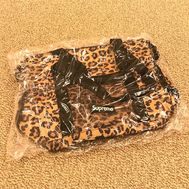 新品　Supreme Zip Tote leopard