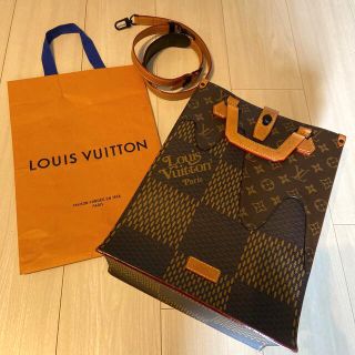 ルイヴィトン(LOUIS VUITTON)のしげる様専用☆ルイヴィトン☆ NIGOトートバッグ 美品 ユニセックス☆(トートバッグ)