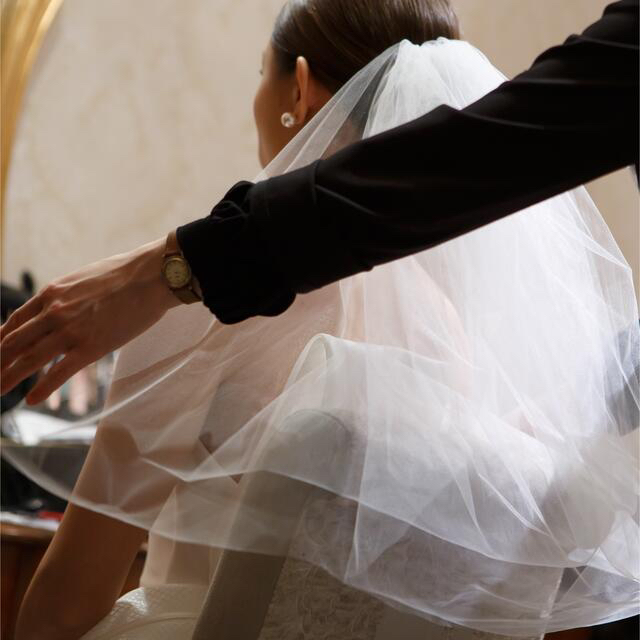 Vera Wang(ヴェラウォン)のVERAWANG ショートベール vw2 結婚式 ハンドメイドのウェディング(ヘッドドレス/ドレス)の商品写真