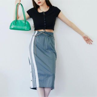 アディダス(adidas)のadidas アディブレイク スカート(ひざ丈スカート)