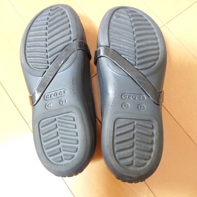 crocs(クロックス)の❤yurippen様専用❤★crocs★ キーリー 黒 19cm C13 キッズ/ベビー/マタニティのキッズ靴/シューズ(15cm~)(サンダル)の商品写真