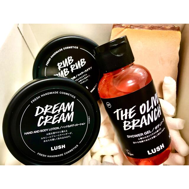 LUSH(ラッシュ)のLUSH  4点セット コスメ/美容のボディケア(その他)の商品写真