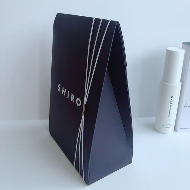 shiro(シロ)のSHIRO⚜️WHITEオードパルファン 40ml コスメ/美容の香水(香水(女性用))の商品写真