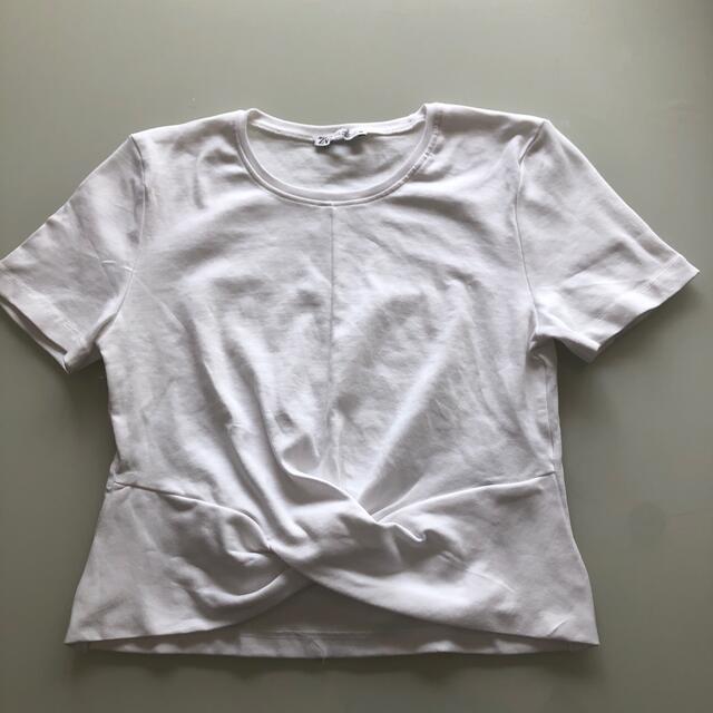 ZARA(ザラ)のZARA 白トップス　 レディースのトップス(Tシャツ(半袖/袖なし))の商品写真