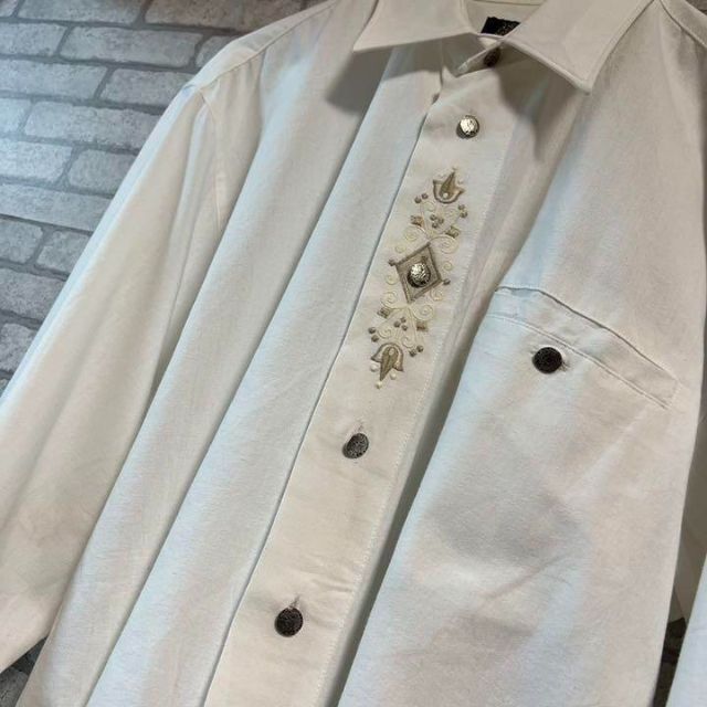 希少 ユーロ古着 チロルシャツ チロリアンシャツ 白 長袖 刺繍 希少 ユーロ古着 チロルシャツ チロリアンシャツ 白 長袖 刺繍