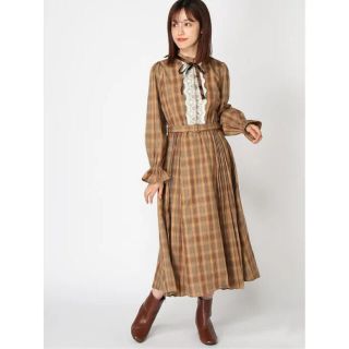 アクシーズファム(axes femme)のaxes femme プリーツ切替チェック柄ワンピース 新品タグ付き(ロングワンピース/マキシワンピース)