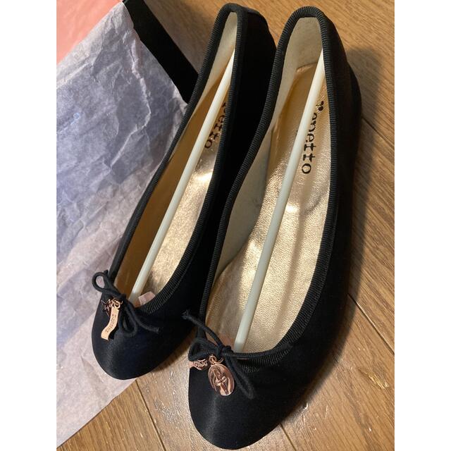 repetto(レペット)の値下げ　希少　レア　新品未使用　レペット　フラットシューズ　ブラック レディースの靴/シューズ(バレエシューズ)の商品写真